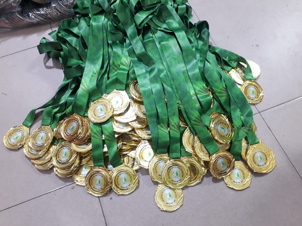 Dây huy chương in theo thiết kế