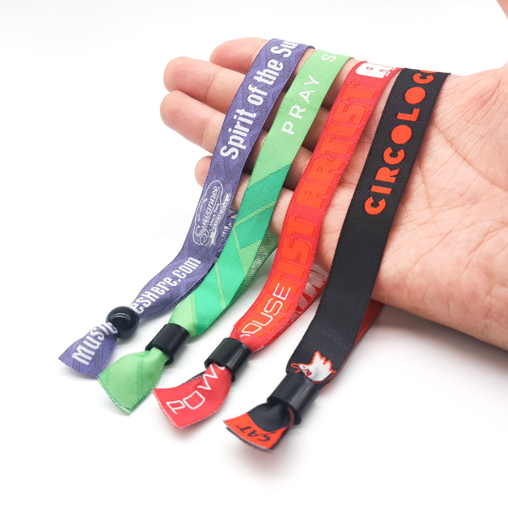 Sản xuất dây đeo tay vải satin cao cấp