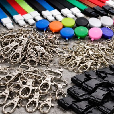 Mua móc khóa phụ kiện số lượng lớn